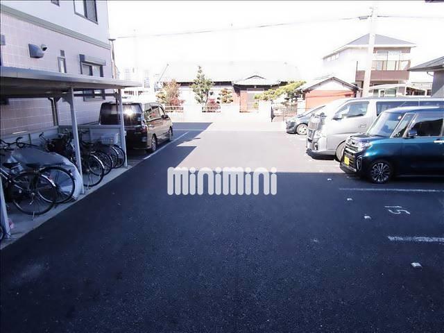 ����12