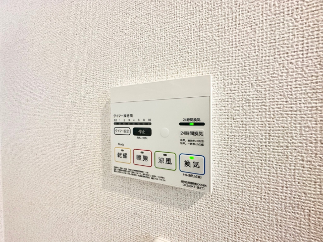 ����8