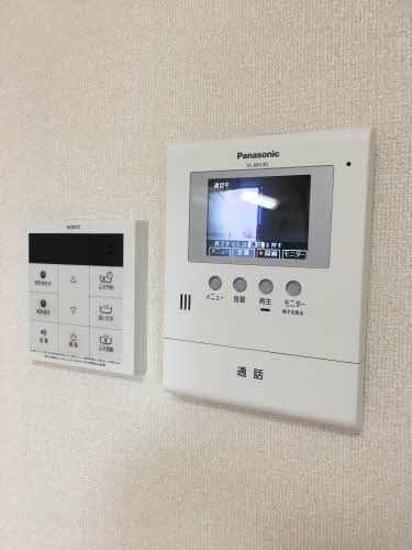 ����10