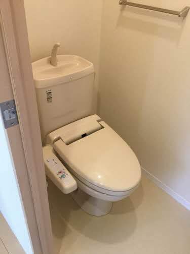 ����8