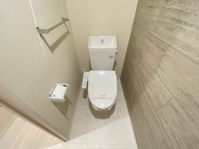 ����8