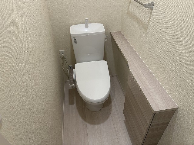 ����8