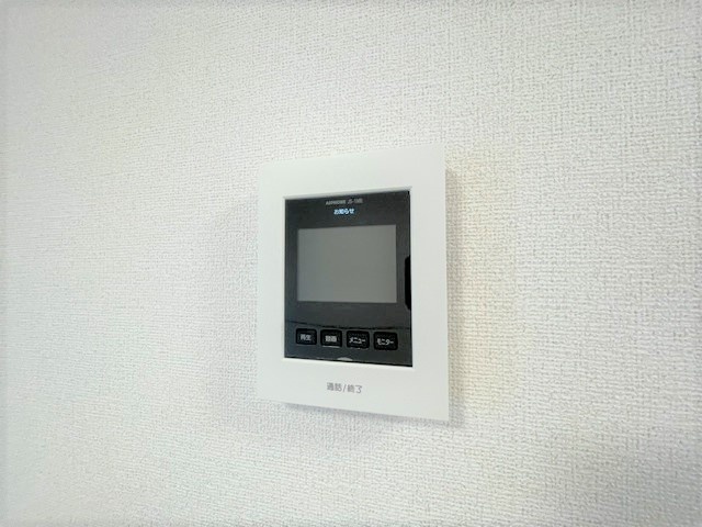 ����10