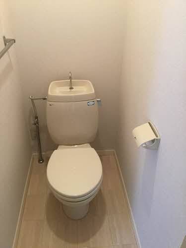 ����9