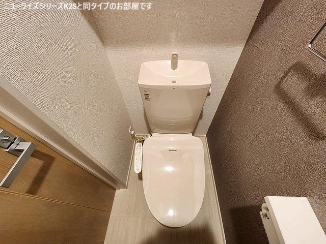 ����8