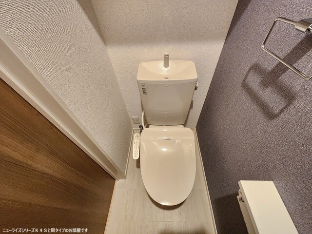 ����8