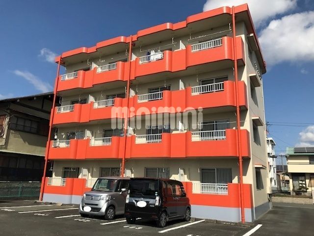 ���C���{���@�܈�w�i�o�X6�� �E�i�y����A �k��5���j�A���C���{���@�܈�w�i�k��18���j