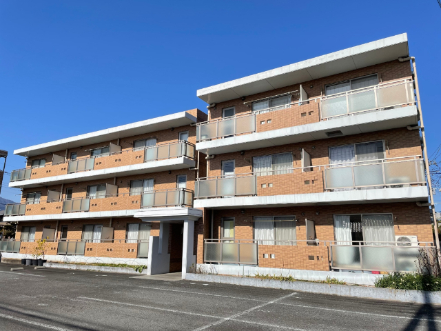 ��a����@����w�i�k��8���j