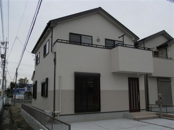 ���C���E�R�z�V�����@�l���w�i�k��31���j�A���C���{���@�l���w�i�k��31���j�A���B�S���@�V�l���w�i�k��35���j