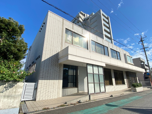 ���C���{���@�����w�i�k��8���j