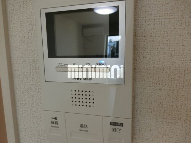 ����16