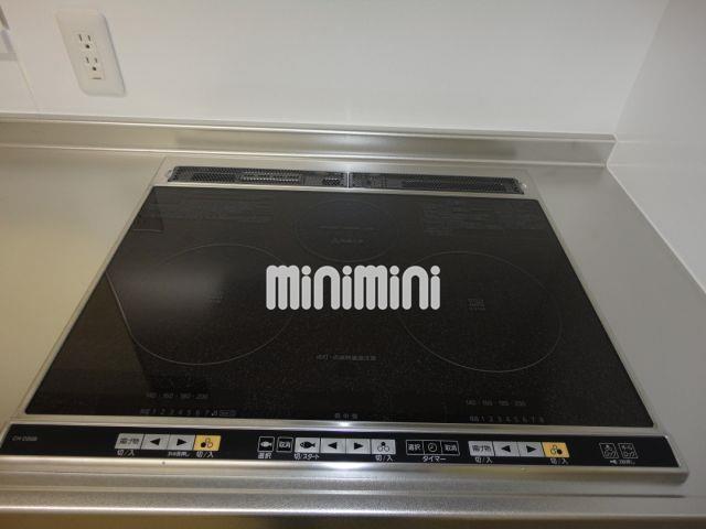 ����8