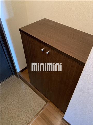 ����13