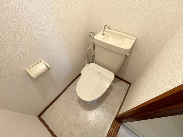 ����6