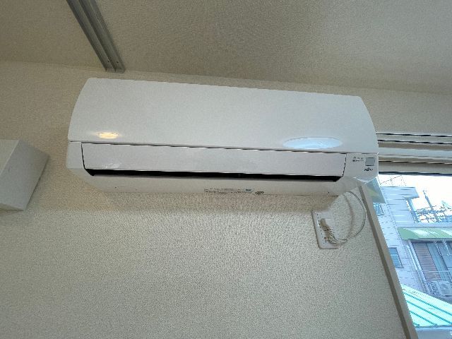 ����10
