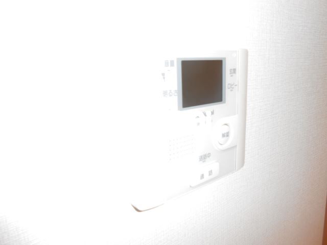 ����11