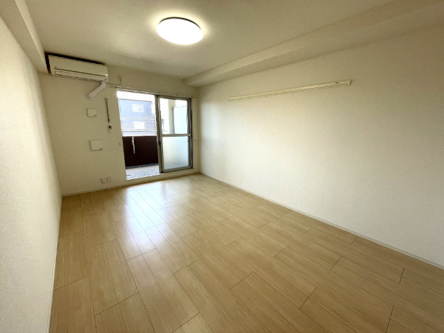 ����14
