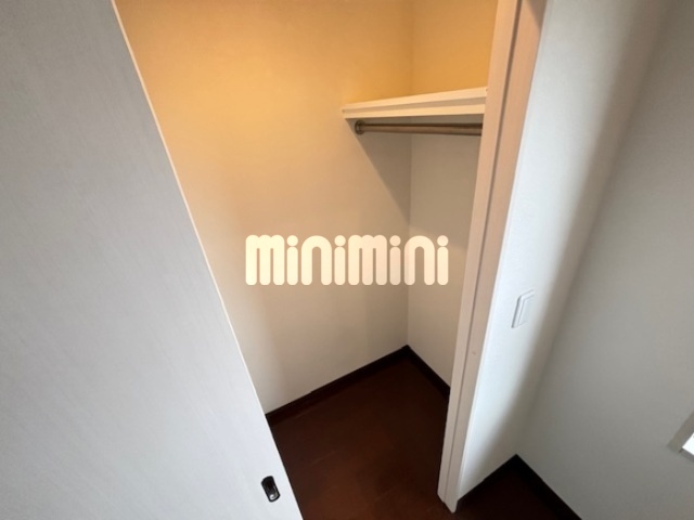 ����6