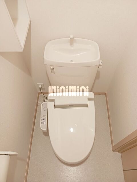����4