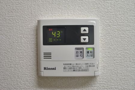 ����10