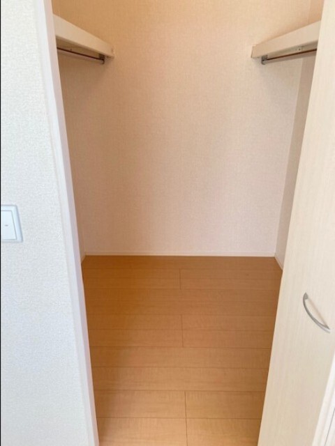 ����7