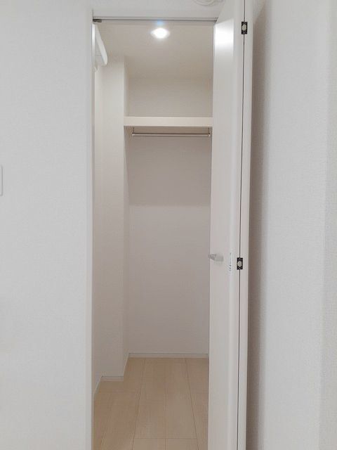 ����7