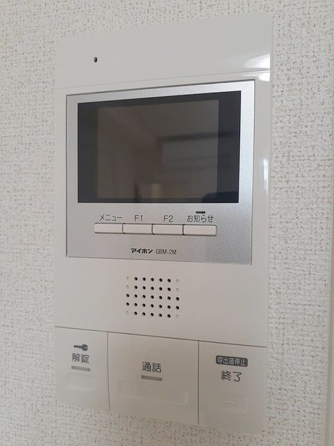 ����10