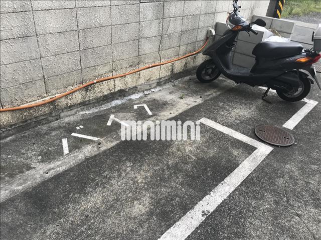 ����8