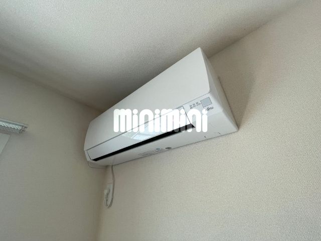 ����13