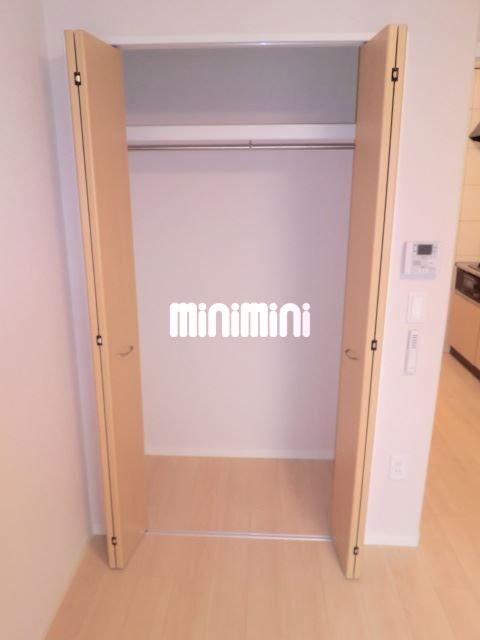����6