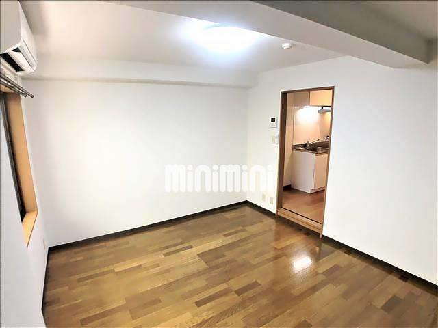 ����2