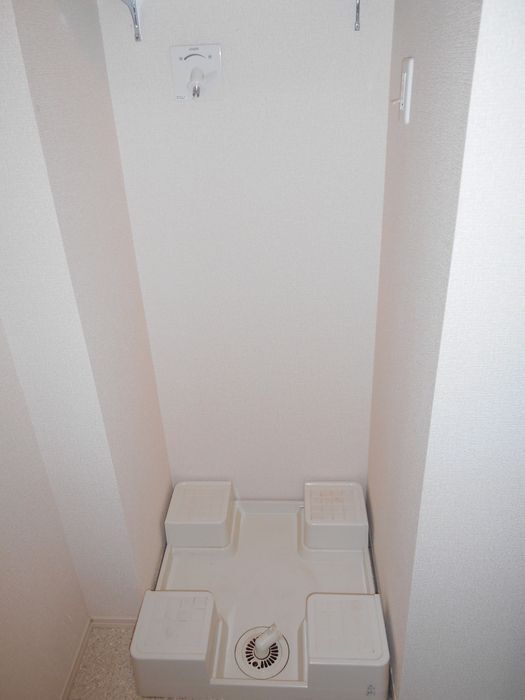 ����8