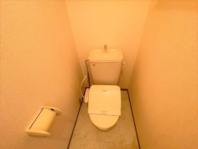 ����6