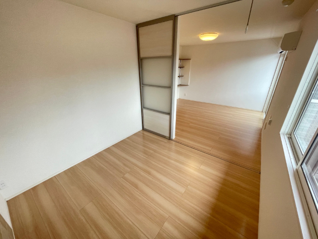 ����19