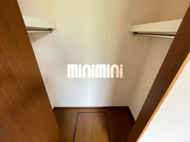 ����6