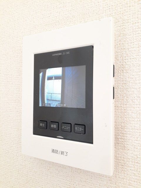 ����10