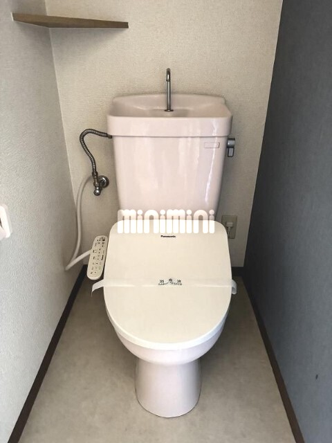 ����4
