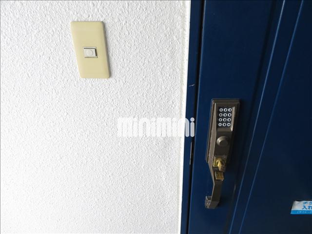 ����8