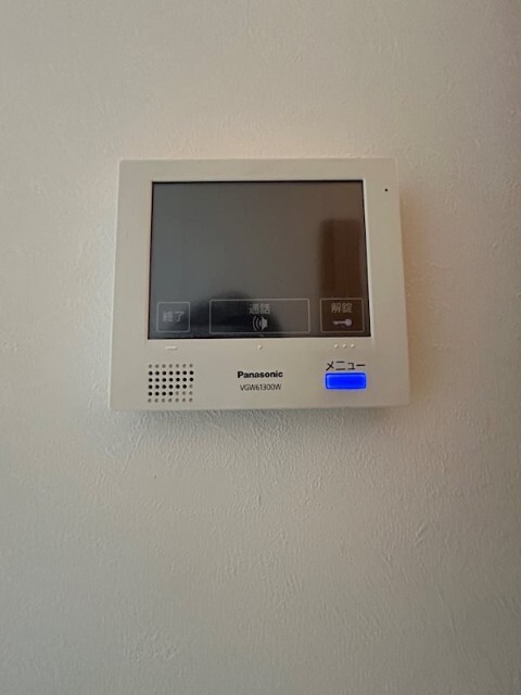 ����10