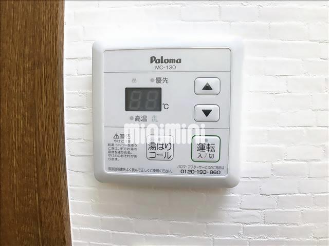 ����11