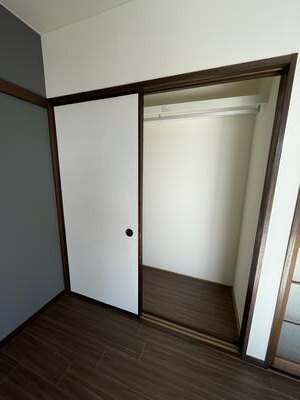 ����7