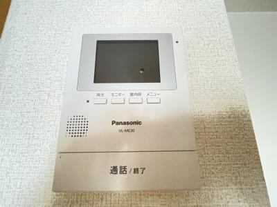 ����11