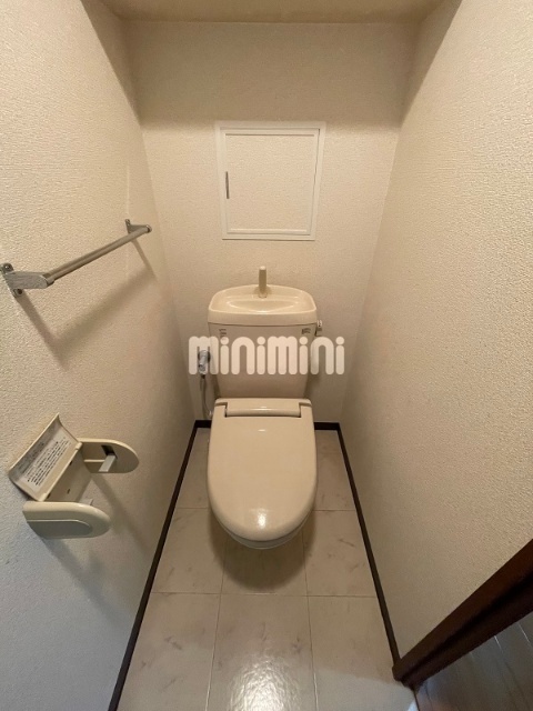 ����3