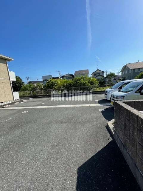 ����11