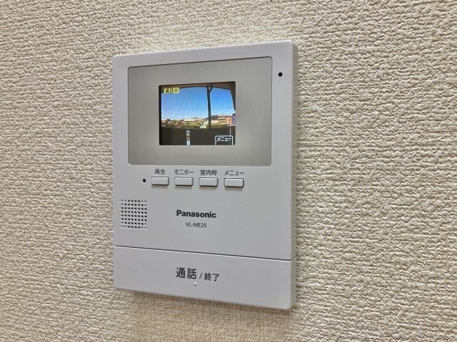 ����11