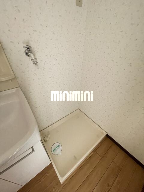 ����5
