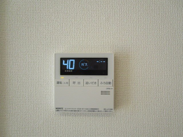 ����14