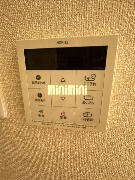 ����13