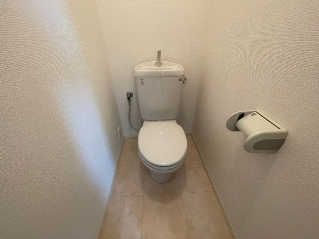 ����20