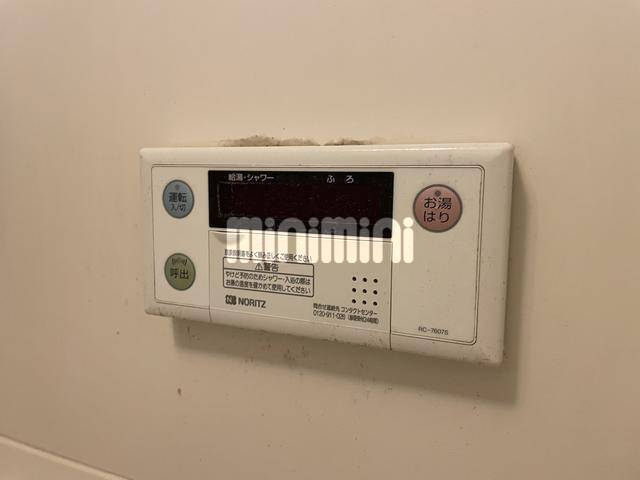����13
